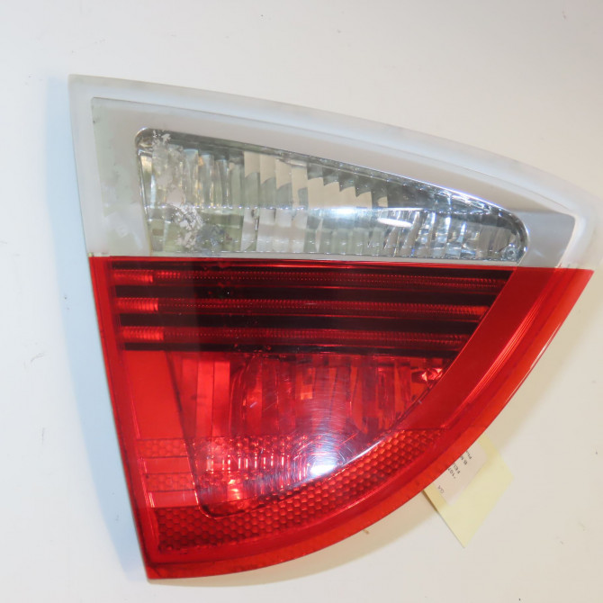 Feu arrière interieur gauche occasion B.M.W. SERIE 3 V Phase 1 04-1995->04-1999 320d 163ch 63217160063 1