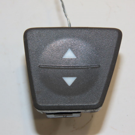 Commande lève-glace porte avant droite occasion FIAT PANDA II Phase 1 09-2003->12-2012 1.3 JTD 16v 75ch 735360837
