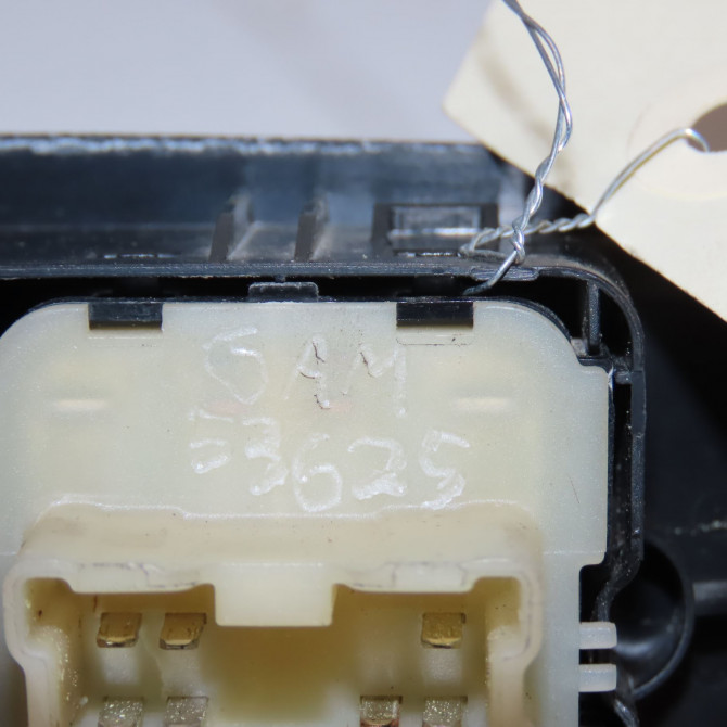 Commande lève-glace porte avant gauche occasion 5