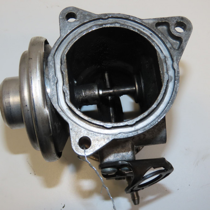 Vanne EGR occasion AUDI A4 II Phase 1 01-2001->11-2004 1.9 TDi 130ch 38131501AL 2
