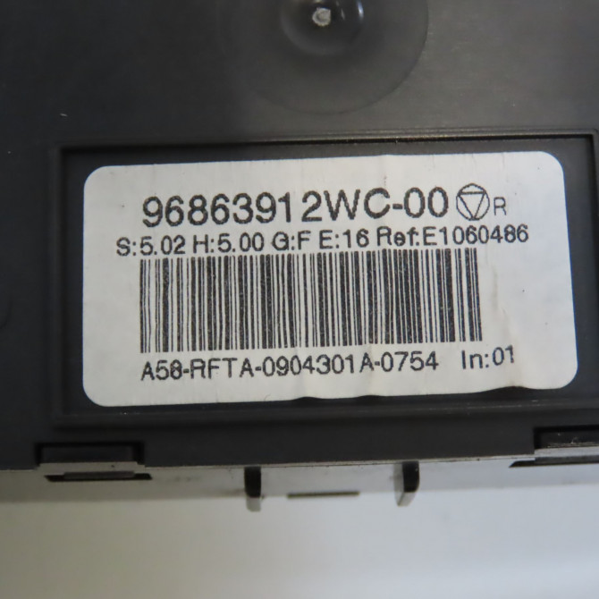 Commande de chauffage occasion CITROEN C3 PICASSO Phase 1 02-2009->08-2012 1.6 HDi 16v 90ch 6452N1 4