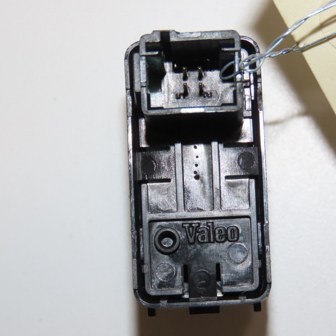 Commande lève-glace porte avant droite occasion CITROEN C3 PICASSO Phase 1 02-2009->08-2012 1.6 HDi 16v 90ch 6490Q0 2