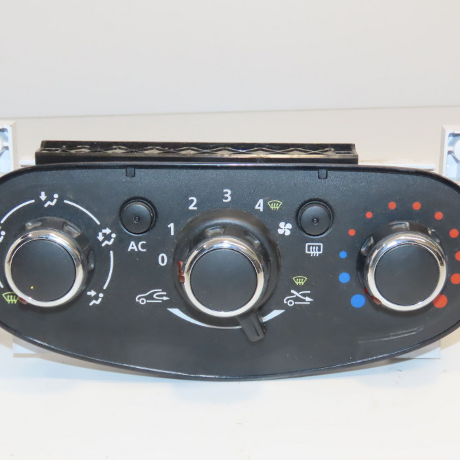 Commande de chauffage occasion DACIA DUSTER Phase 2 09-2013->... 1.5 DCI 110ch 275103362R 1