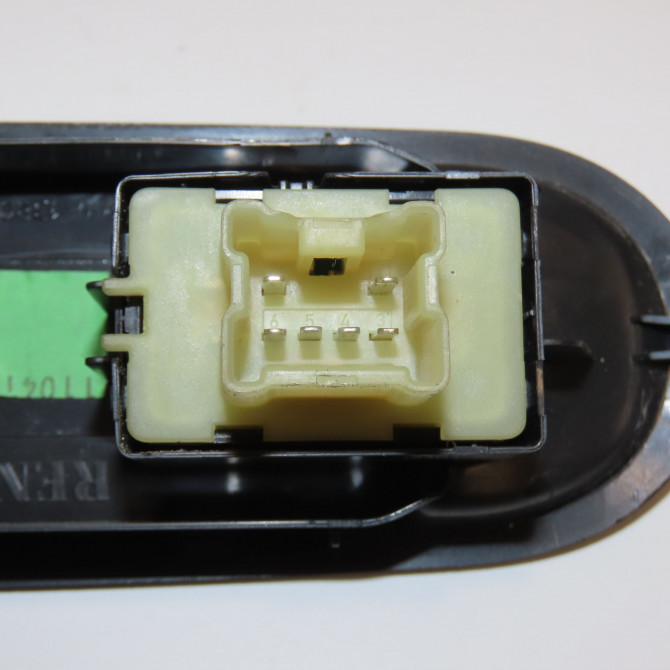 Commande lève-glace porte avant droite occasion DACIA DUSTER Phase 2 09-2013->... 1.5 DCI 110ch 3