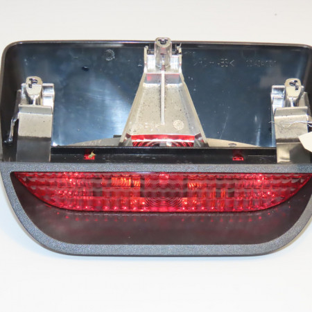 Feux stop supplementaire occasion DACIA DUSTER Phase 2 09-2013->... 1.5 DCI 110ch 265908613R