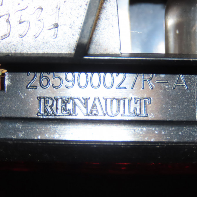 Feux stop supplementaire occasion DACIA DUSTER Phase 2 09-2013->... 1.5 DCI 110ch 265908613R 3