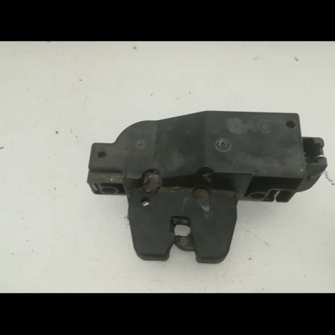 Serrure hayon occasion CITROEN C3 I Phase 2 10-2005->12-2010 1.1i 871982 2