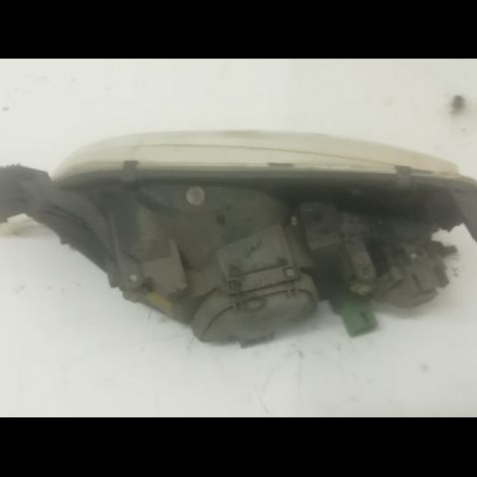 Phare droit occasion FORD FIESTA IV Phase 2 09-1999->09-2002 1.8 D 1127895 2