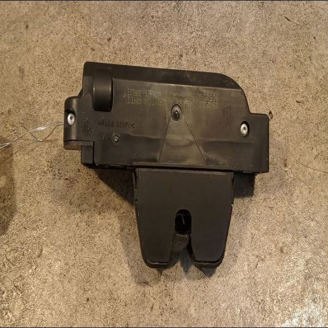 Serrure hayon occasion PEUGEOT 307 Phase 2 SW 06-2005->07-2008 871982 1