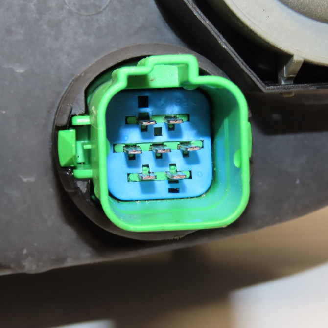 Phare droit occasion FORD COURRIER IV Phase 1 04-1995->04-1999 1.8 D 60ch 1127895 3