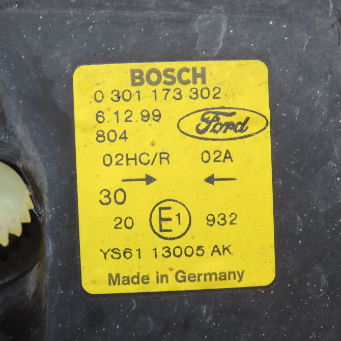 Phare droit occasion FORD COURRIER IV Phase 1 04-1995->04-1999 1.8 D 60ch 1127895 4