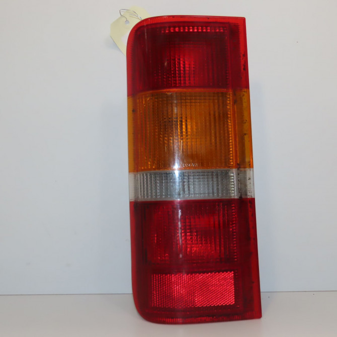Feu arrière gauche occasion FORD COURRIER IV Phase 1 04-1995->04-1999 1.8 D 60ch 4505432 1