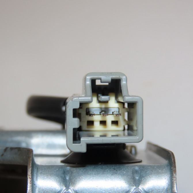 Moteur essuie-glace arrière occasion FORD MONDEO II Phase 1 09-2000->06-2007 2.0 TDCI 130ch 1230983 3