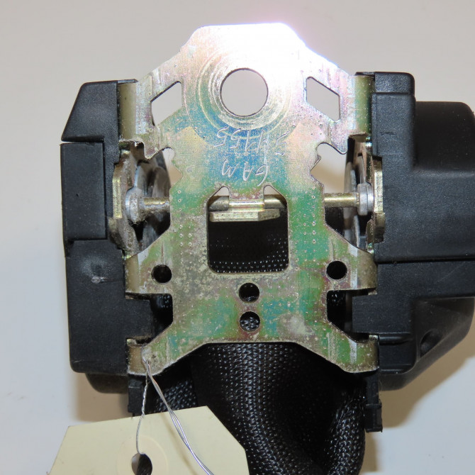 Ceinture arrière droite occasion FORD MONDEO II Phase 1 09-2000->06-2007 2.0 TDCI 130ch 1541445 3