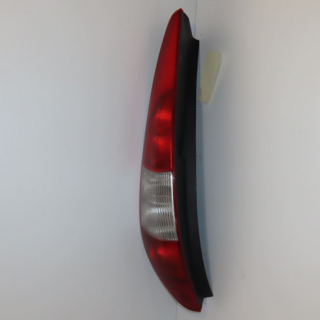 Feu arrière gauche occasion FORD MONDEO II Phase 1 09-2000->06-2007 2.0 TDCI 130ch 1130105