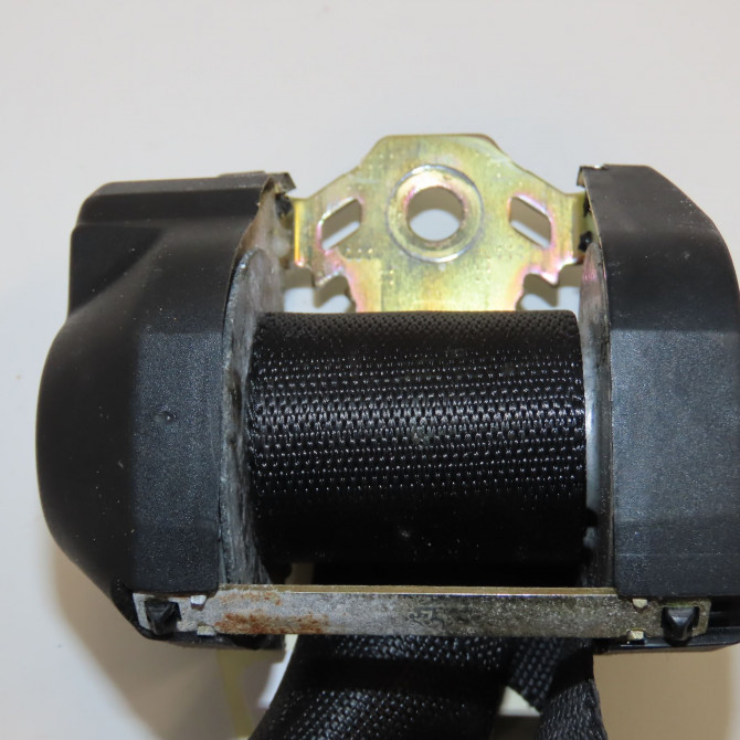 Ceinture arrière gauche occasion FORD MONDEO II Phase 1 09-2000->06-2007 2.0 TDCI 130ch 1133035 2