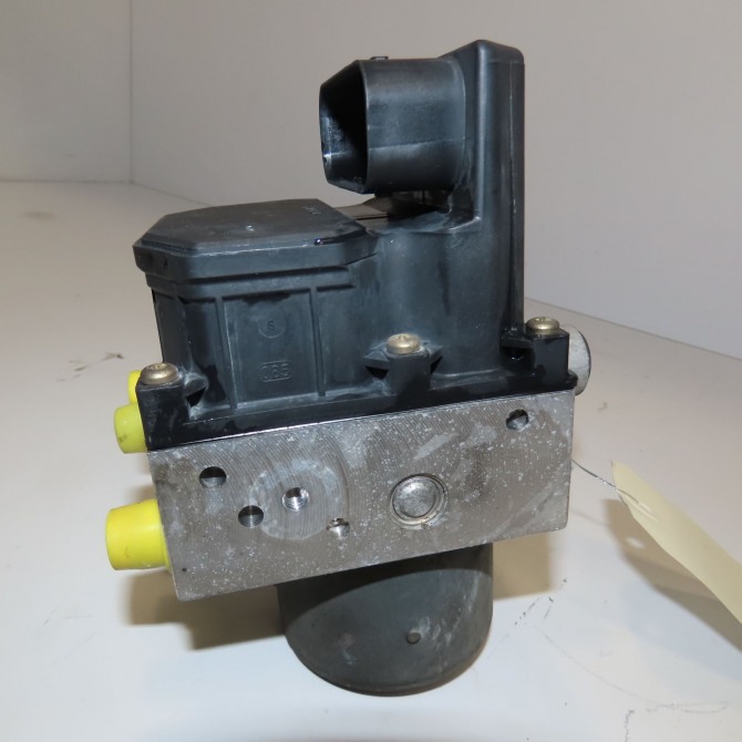 Unité hydraulique ABS occasion FORD MONDEO II Phase 1 09-2000->06-2007 2.0 TDCI 130ch 1320552 3