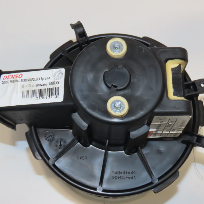 Ventilateur de chauffage occasion FORD KA II Phase 1 10-2008->... 1.3 TDCI 75ch 1751266 3