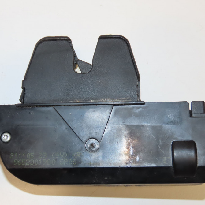 Serrure hayon occasion PEUGEOT 307 Phase 2 06-2005->03-2008 1.6i 16v 871982 1