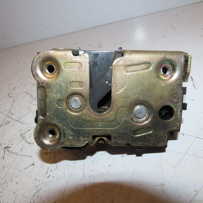 Serrure porte avd occasion RENAULT KANGOO I Phase 1 09-1997->06-2003 1.9 D 65ch 7701046800 2