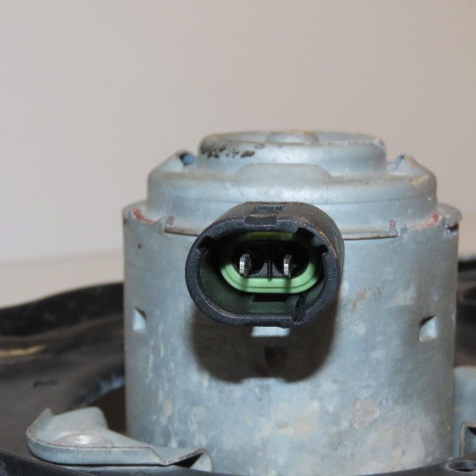 Ventilateur de refroidissement occasion RENAULT CLIO CAMPUS II Phase 2 07-2009->12-2012 1.2i 60ch 7701050677 3