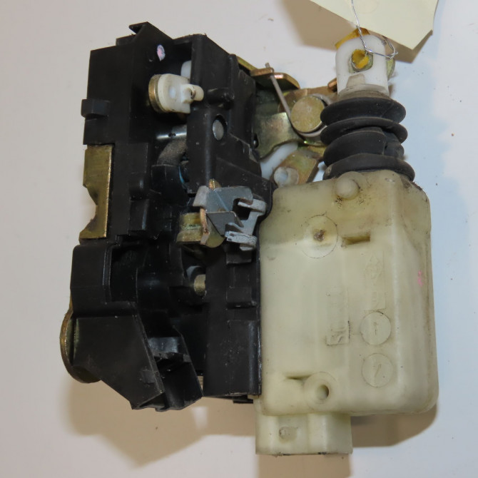 Serrure porte avd occasion RENAULT KANGOO I Phase 1 09-1997->06-2003 1.9 D 65ch 7701046800 2