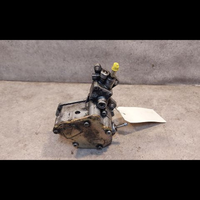 Pompe a vide occasion VOLKSWAGEN PASSAT IV Phase 2 10-2000->03-2005 38145209Q 1