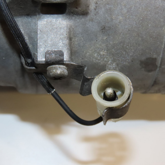 Compresseur air conditionne occasion VOLVO S60 I Phase 1 09-2000->06-2004 2.4 D 8602621 7