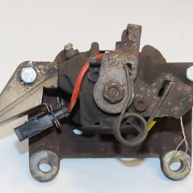 Etrier de frein arrière droit occasion  7D0615424B 3