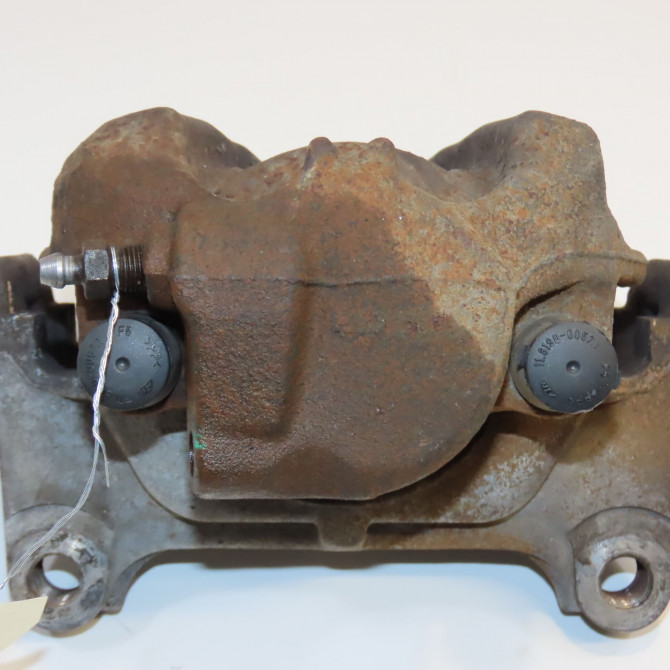 Etrier de frein avant droit occasion AUDI A4 III Phase 1 01-2008->10-2011 2.0 TDi 136ch 8K0615124F 3