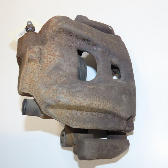 Etrier de frein avant droit occasion AUDI A4 III Phase 1 01-2008->10-2011 2.0 TDi 136ch 8K0615124F 4