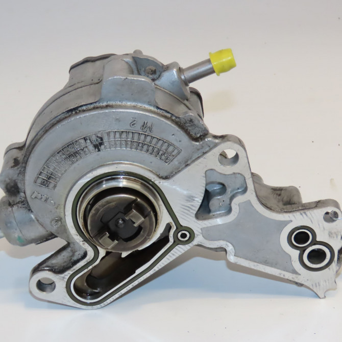 Pompe a vide occasion VOLKSWAGEN PASSAT IV Phase 2 10-2000->03-2005 1.9 TDI 130ch 38145209Q 2