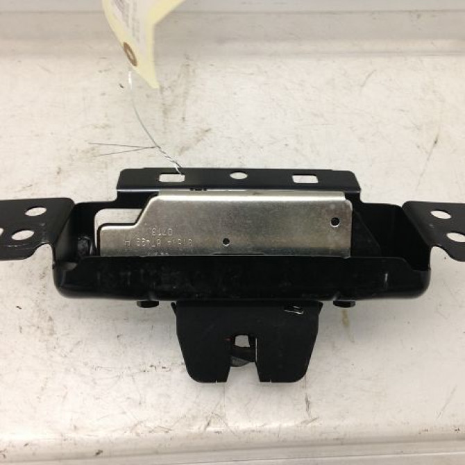 Serrure hayon occasion PEUGEOT 208 208 Phase 1 2012-03-01->2015-09-30 1.4 HDI 68ch 8719F8 2