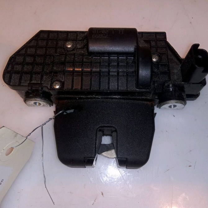 Serrure hayon occasion CITROEN DS3 Phase 1 11-2009->03-2014 1.6 HDi 110ch 8719F8 2