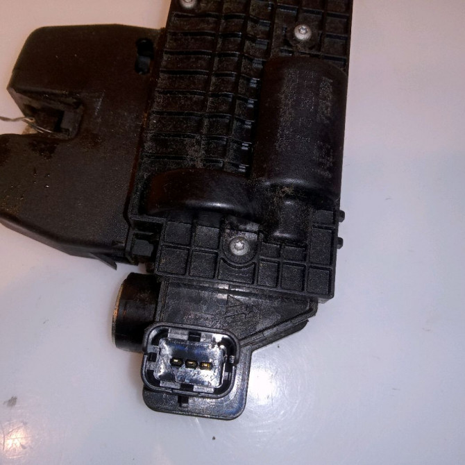 Serrure hayon occasion PEUGEOT 2008 Phase 1 01-2013->... 1.6 E-HDI 92ch 8719F8 3