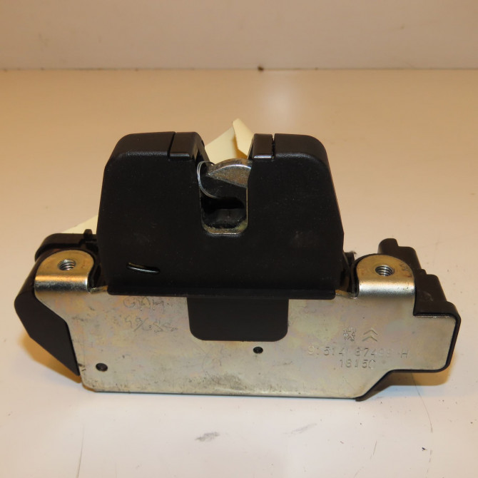 Serrure hayon occasion PEUGEOT 2008 Phase 1 01-2013->... 1.2i PURETECH 110ch 8719F8 2