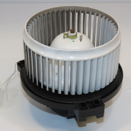 Ventilateur de chauffage occasion CHEVROLET CAPTIVA Phase 1 04-1995->04-1999 2.0 VCDI 127ch 42424010