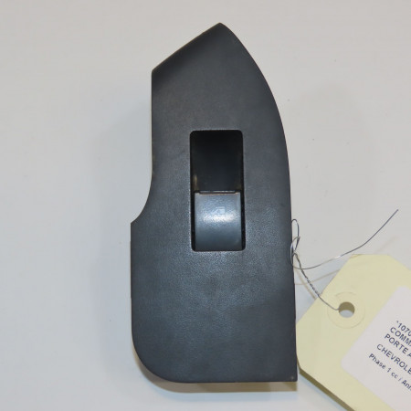 Commande leve-glace porte arrière droite occasion CHEVROLET CAPTIVA Phase 1 04-1995->04-1999 2.0 VCDI 127ch 96628550