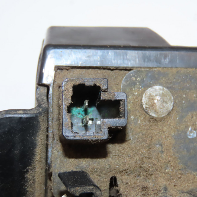 Serrure hayon occasion CHEVROLET CAPTIVA Phase 1 04-1995->04-1999 2.0 VCDI 127ch 95040417 3