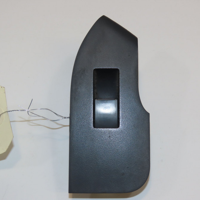 Commande leve-glace porte arrière gauche occasion CHEVROLET CAPTIVA Phase 1 04-1995->04-1999 2.0 VCDI 127ch 96628549 1