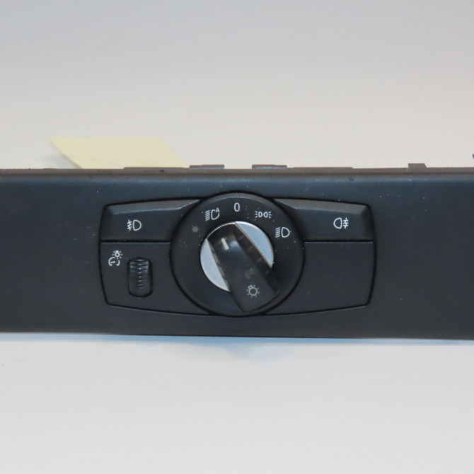 Interrupteur commande de phares occasion B.M.W. SERIE 5 V Phase 1 04-1995->04-1999 530D 61319134726 1