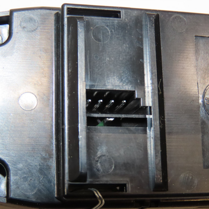 Commande lève-glace porte avant gauche occasion B.M.W. SERIE 5 V Phase 1 04-1995->04-1999 530D 61319122113 3