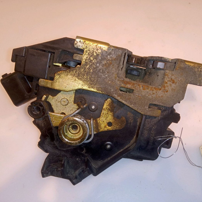 Serrure porte arg occasion FORD FOCUS I Phase 1 10-1998->09-2004 1.8 TDDI 90ch 4057988 2