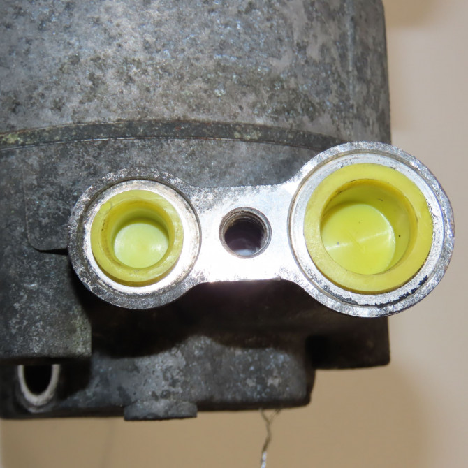 Compresseur air conditionne occasion OPEL ZAFIRA II Phase 2 01-2008->12-2014 1.7 CDTI 125ch 93169376 4