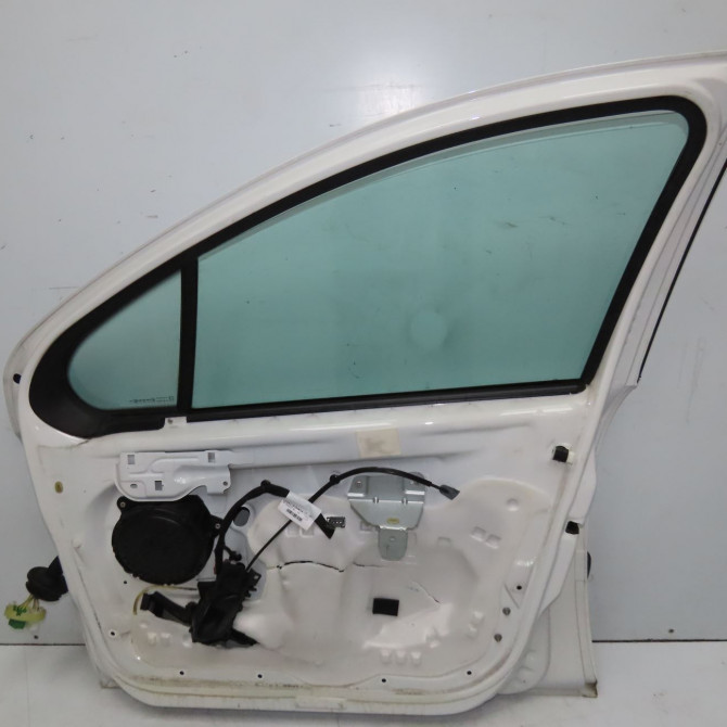 Porte avant droite occasion PEUGEOT 207 Phase 1 04-2006->06-2013 1.4 HDI 70ch 9004X8 2