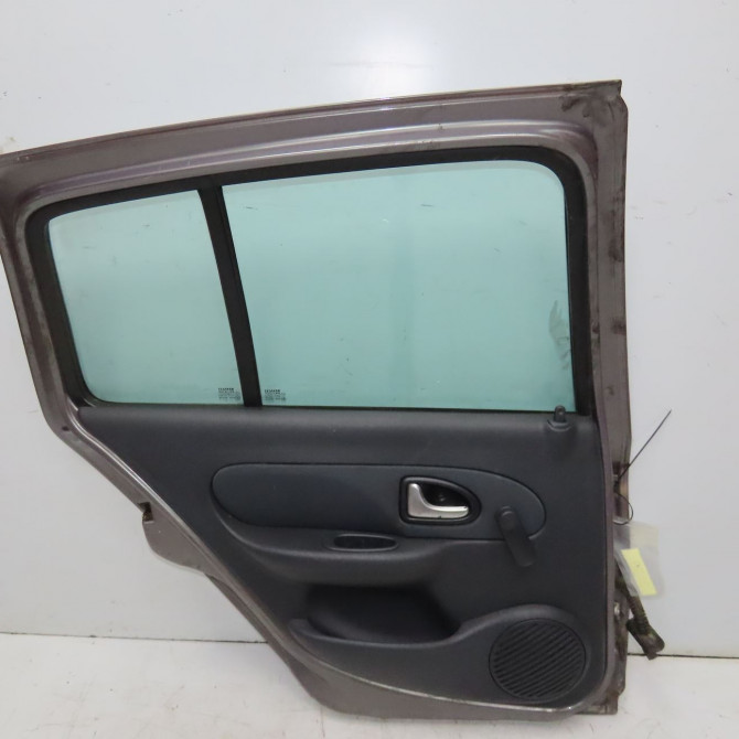 Porte arrière gauche occasion RENAULT CLIO II Phase 2 06-2001->07-2006 1.4 16v 7751472475 2