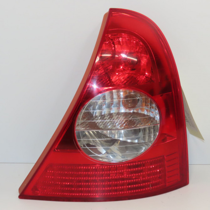 Feu arrière droit occasion RENAULT CLIO II Phase 2 06-2001->07-2006 1.5 DCI 65ch 265508391R 1
