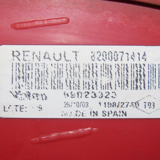 Feu arrière droit occasion RENAULT CLIO II Phase 2 06-2001->07-2006 1.5 DCI 65ch 265508391R 4