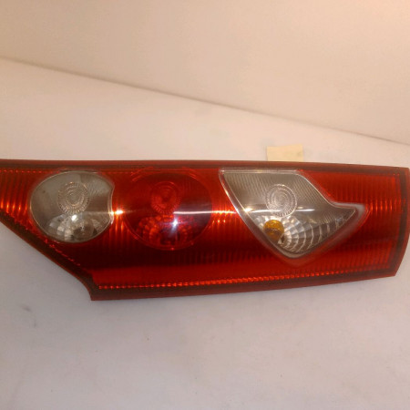 Feu arrière droit occasion RENAULT KANGOO II Phase 1 01-2008->03-2013 1.5 DCI 85ch 8200419945