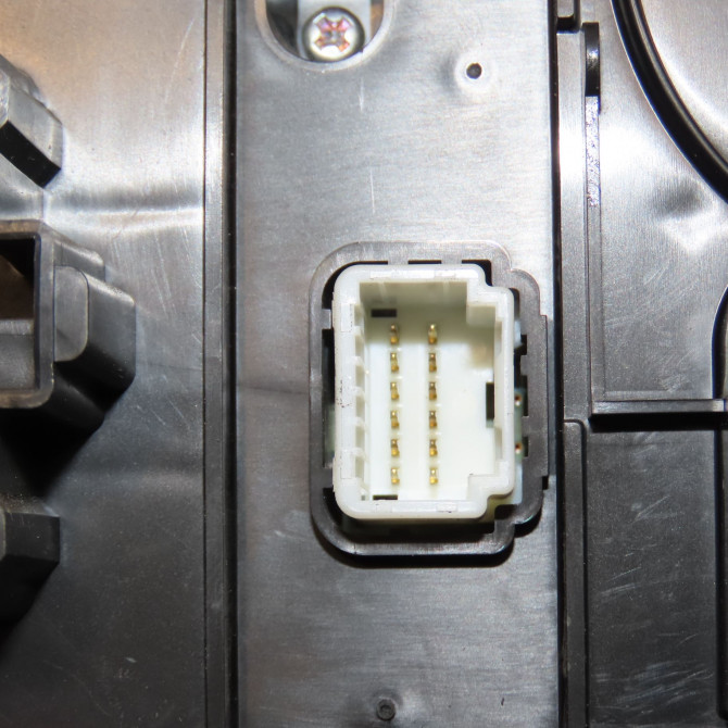 Commande de chauffage occasion RENAULT KANGOO II Phase 1 01-2008->03-2013 1.5 DCI 105ch 275104004R 3